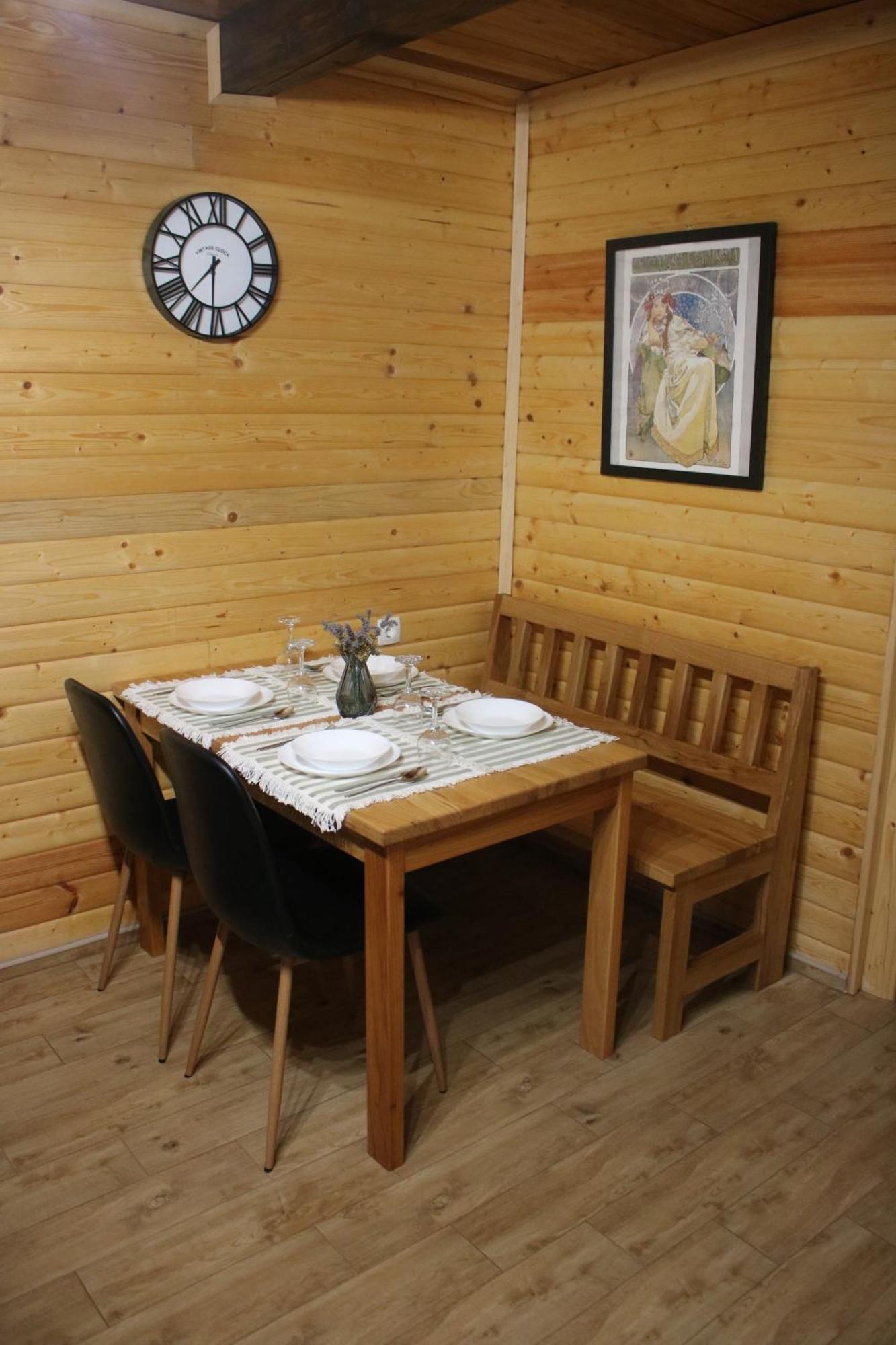 Holiday Home The Hive สลูน ภายนอก รูปภาพ